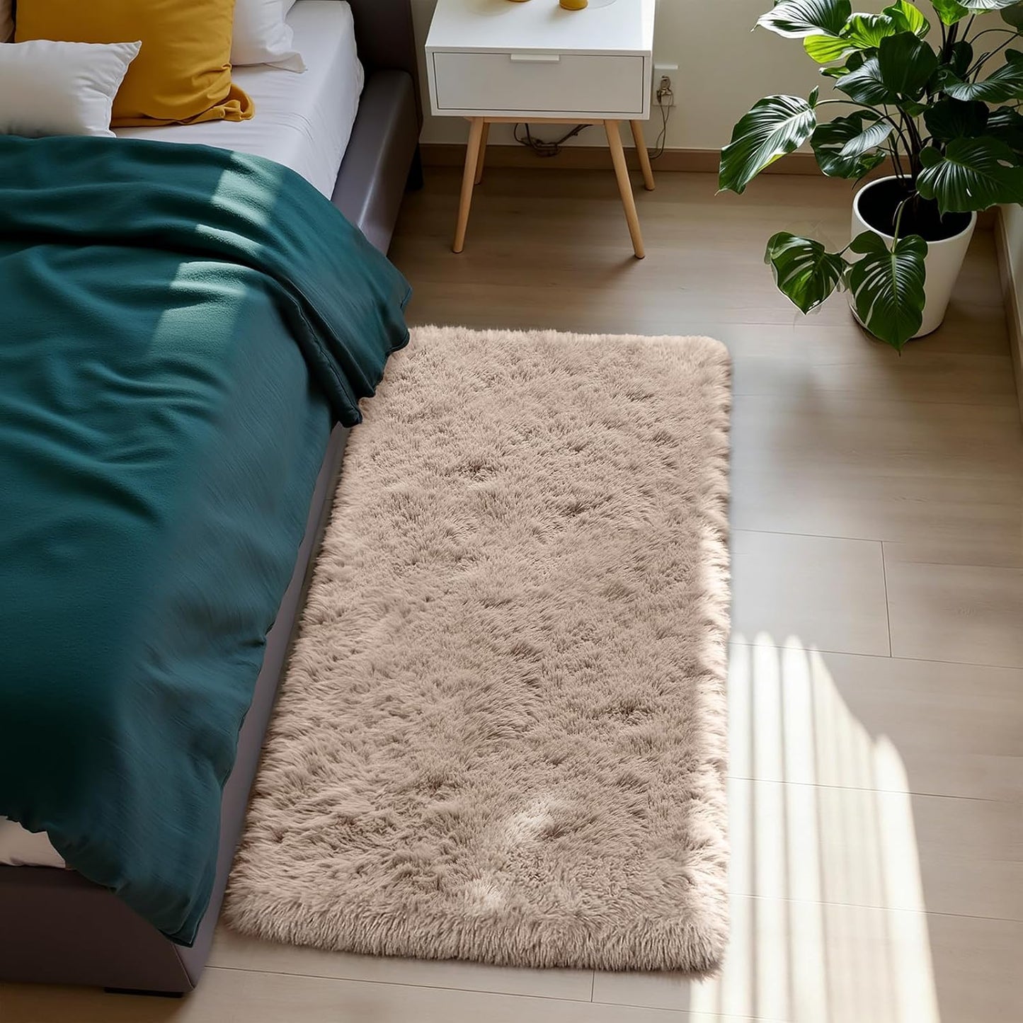 Beige 2X4 Area Rugs for Bedroom, Fluffy Shag Rug Small Rug Bedside Carpet